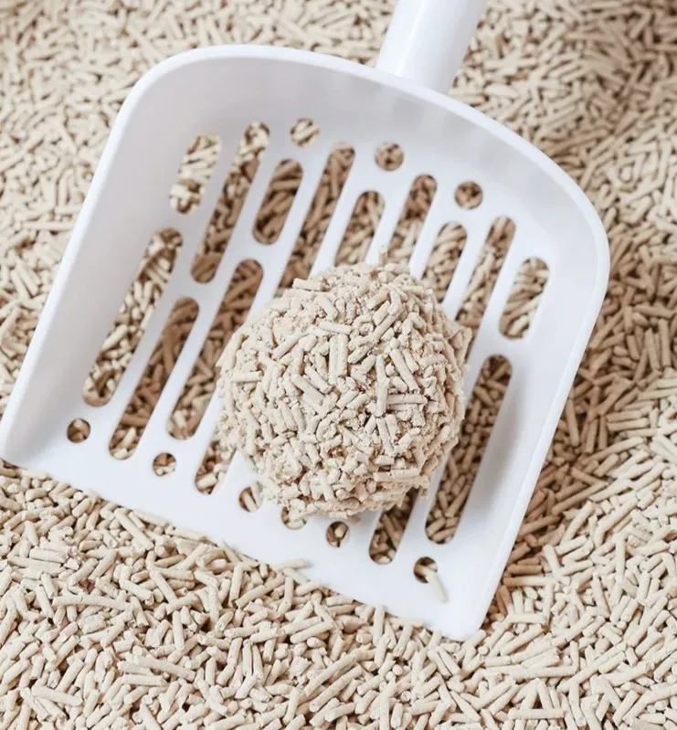 Comparison Of Dry And Wet Tofu Cat Litter Pellet – Instant Clumping Reaction by ISEMIPET