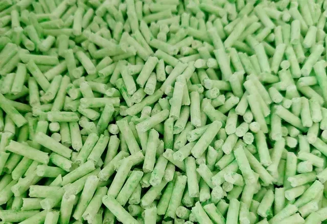 Green tea flushable tofu cat litter pellets close-up by ISEMIPET